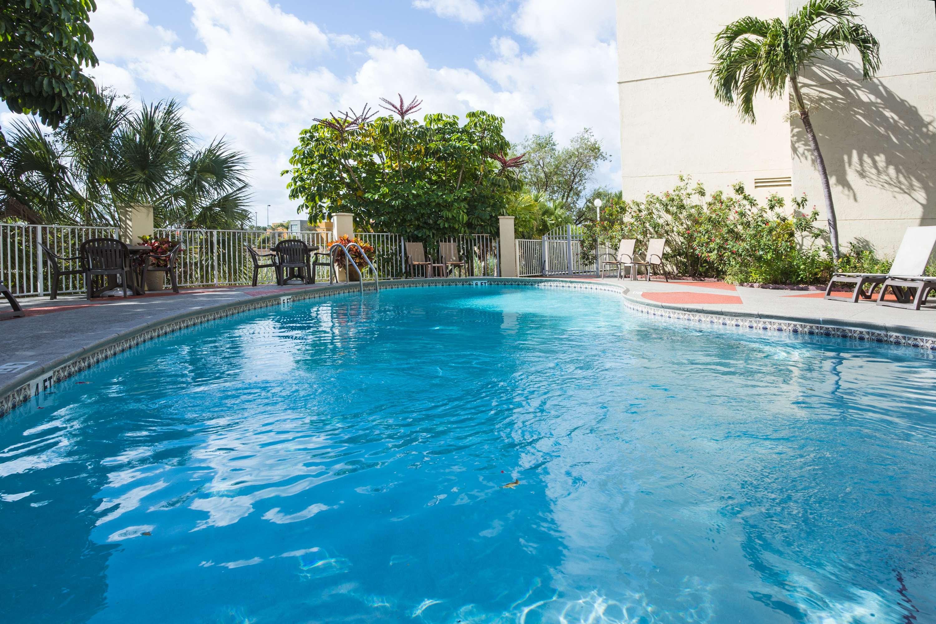 The Palms Inn & Suites Miami, Kendall, Fl Eksteriør billede
